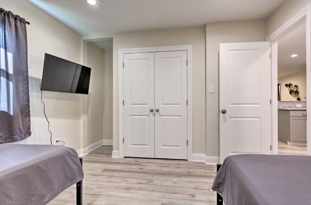 Spacious Gulfport Home With Yard 1 Mi To Beach Εξωτερικό φωτογραφία